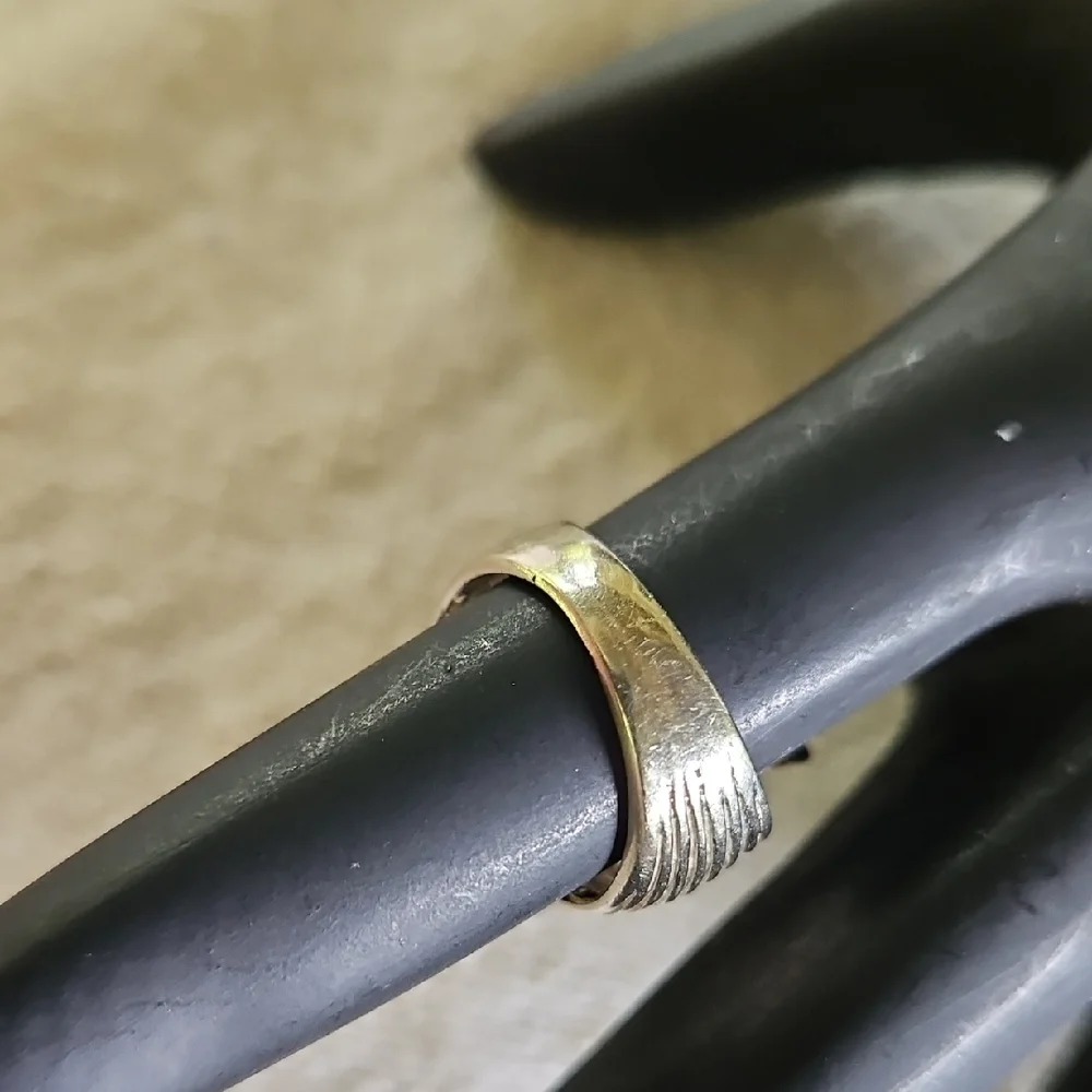Swirl Unique Silver Women's Ring
